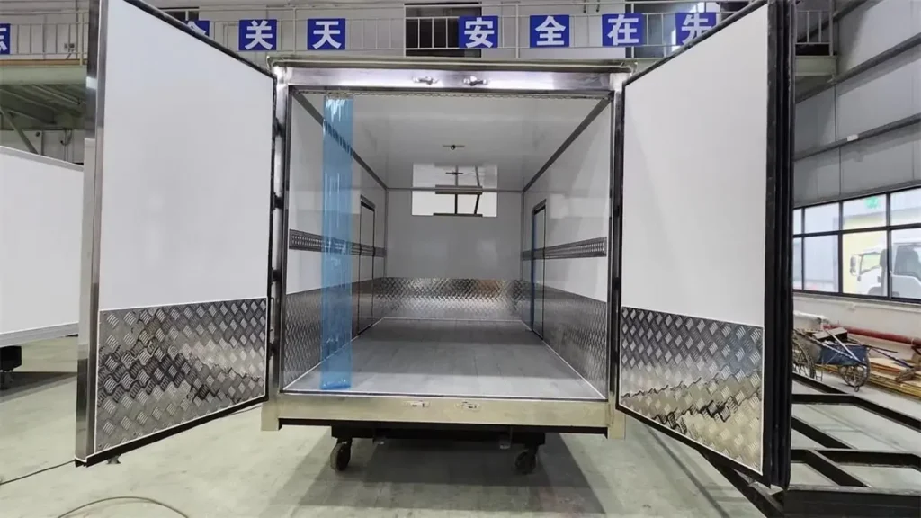 Dry Fright Body Made by Thermoplastic Polypropylene Honeycomb Panels