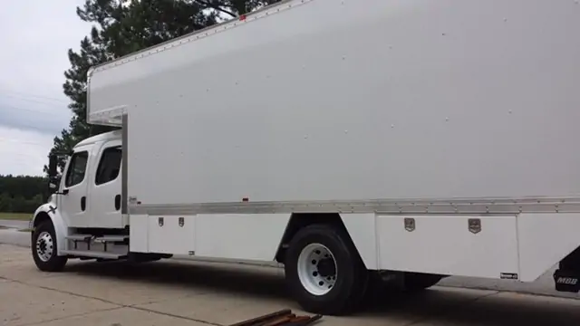 Fiberglass Reinforced Plywood for Complete Truck Bodies